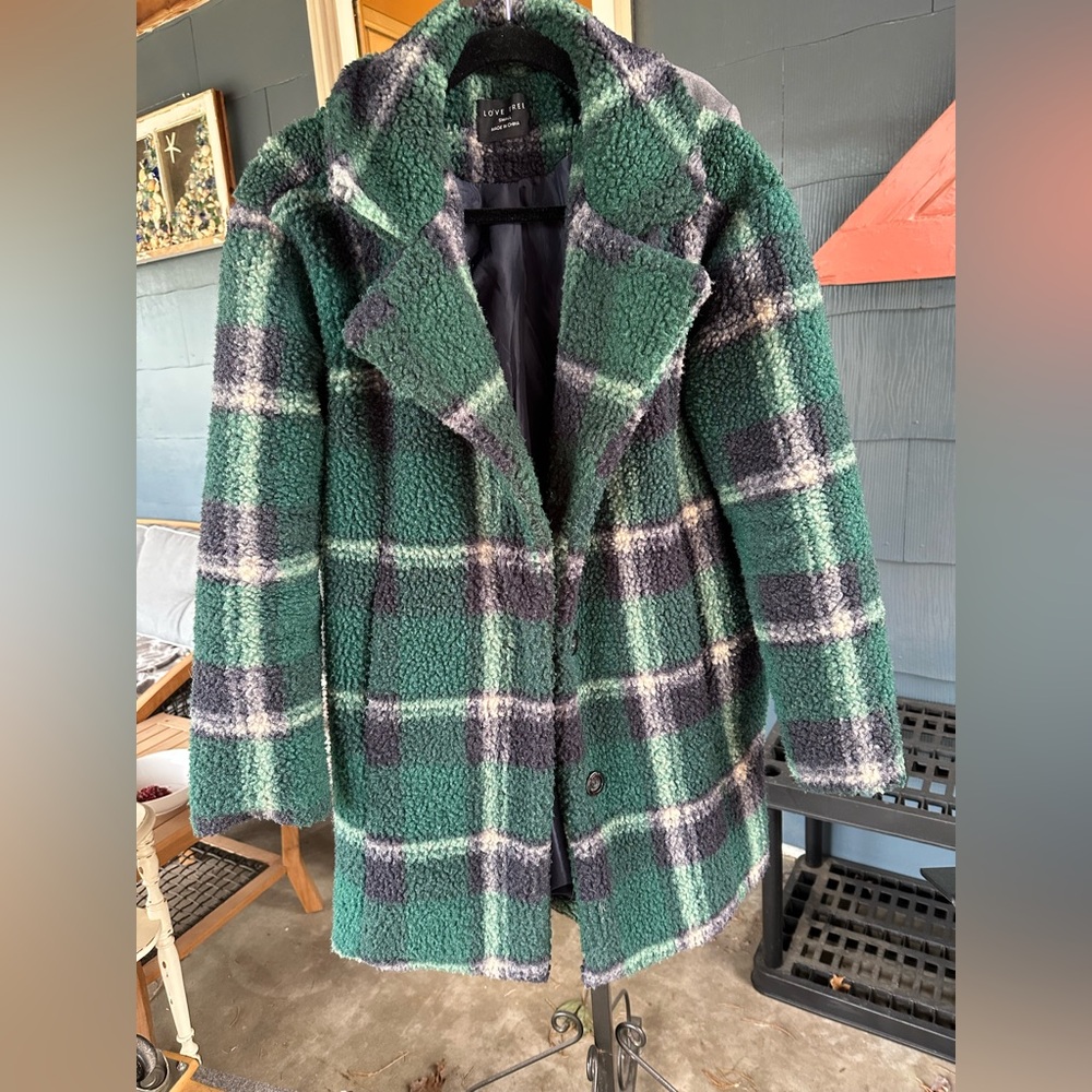 Love Tree Women’s Blue/Green Plaid Sherpa Coat- Size Small